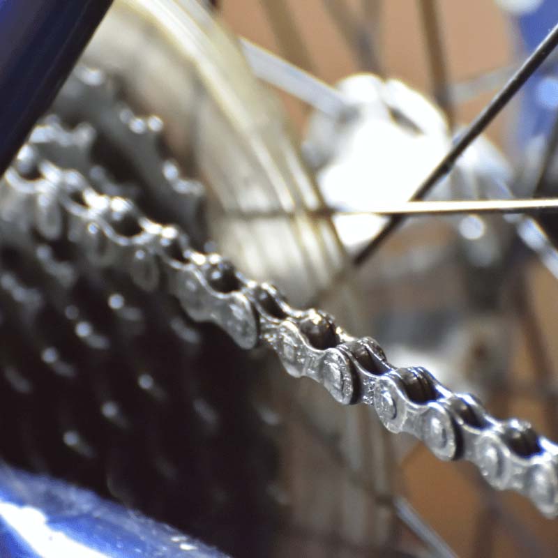 Fahrradkette rausgesprungen? So hängst du sie wieder ein