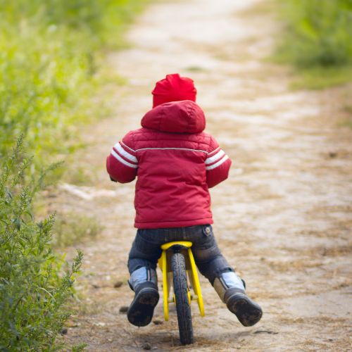 Laufrad ab 1 Jahr: Sicher und spaßig für Kinder und Eltern