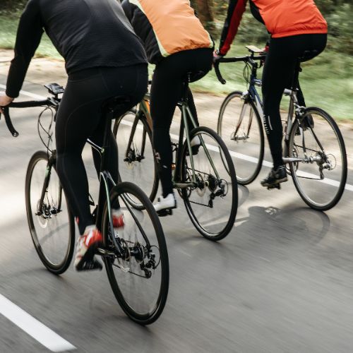 Die besten Strategien zur Vorbeugung von Muskelkrämpfen bei älteren Radfahrern