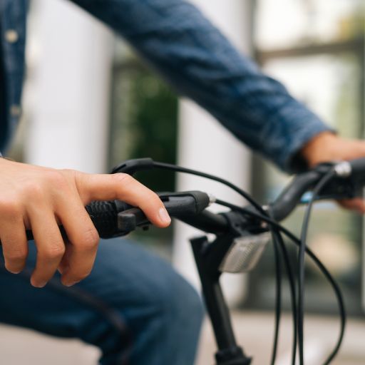 Karpaltunnelsyndrom: Beim Fahrradfahren wird der zeigefinger Taub