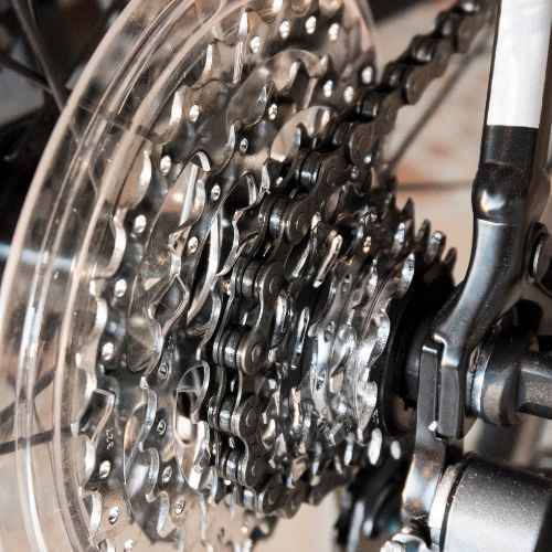 Die Evolution der Fahrradketten: Von Stahl zu Smart-Links